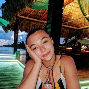 Meet your Posher, Sydnee